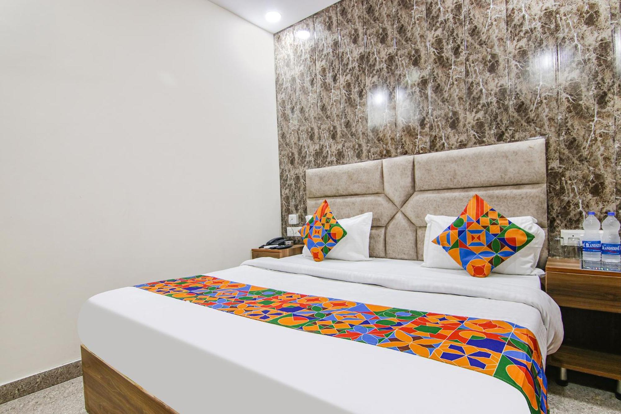 Fabhotel Hc South Crown Mohali 외부 사진